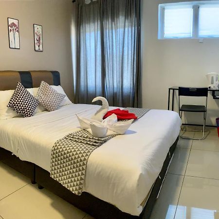 Hotel Pengkalan Dua à Malacca Extérieur photo