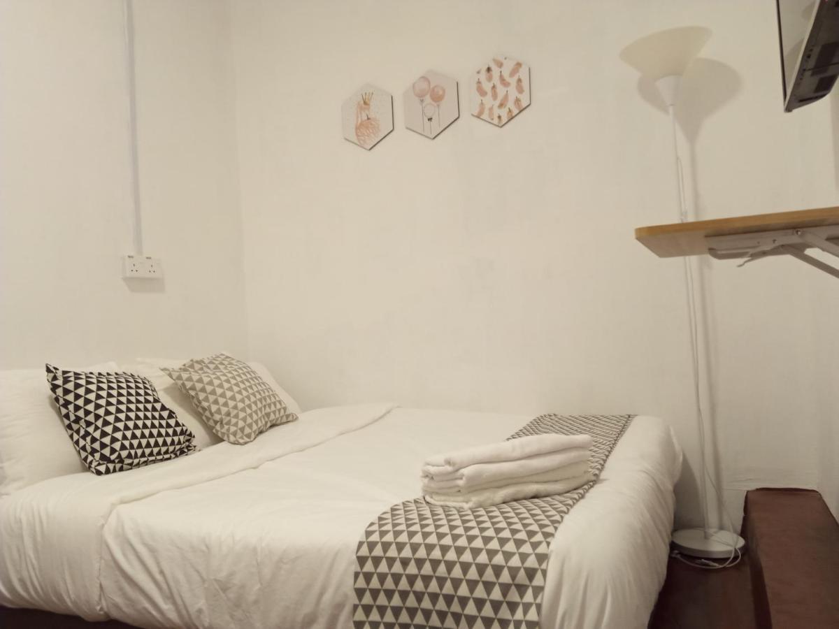 Hotel Pengkalan Dua à Malacca Extérieur photo